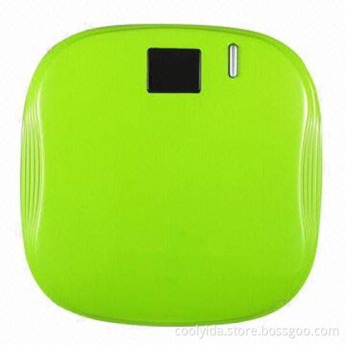 Power bank with 7,800mAh capacity and dual USB, size 780 x 780 x 230mm